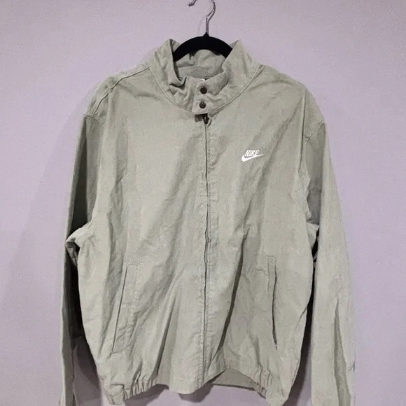 Nike Men's Light Green Jacket - Medium - Picture 6 of 6